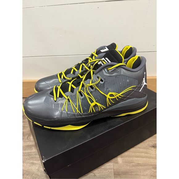 Jordan CP3.VII AE Dark Grey Vibrant Yellow Mens 13 New with Box - Picture 2 of 8